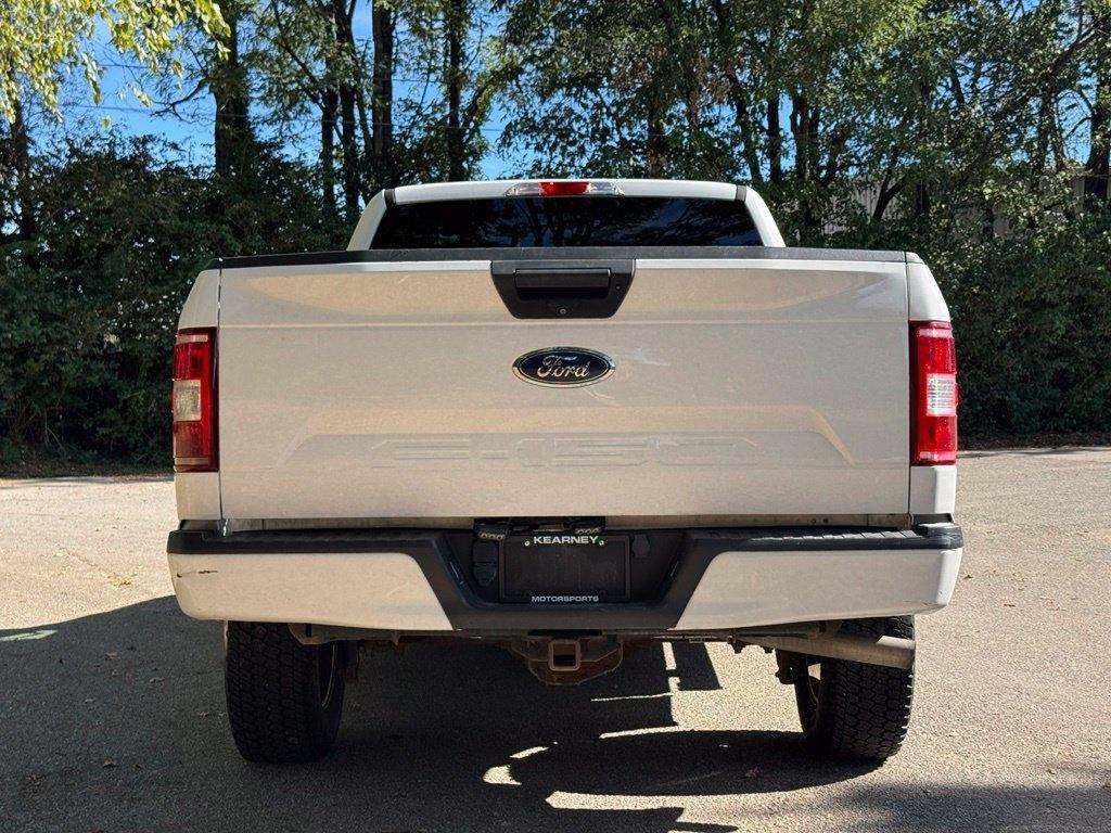 Ford F-150 photo 6