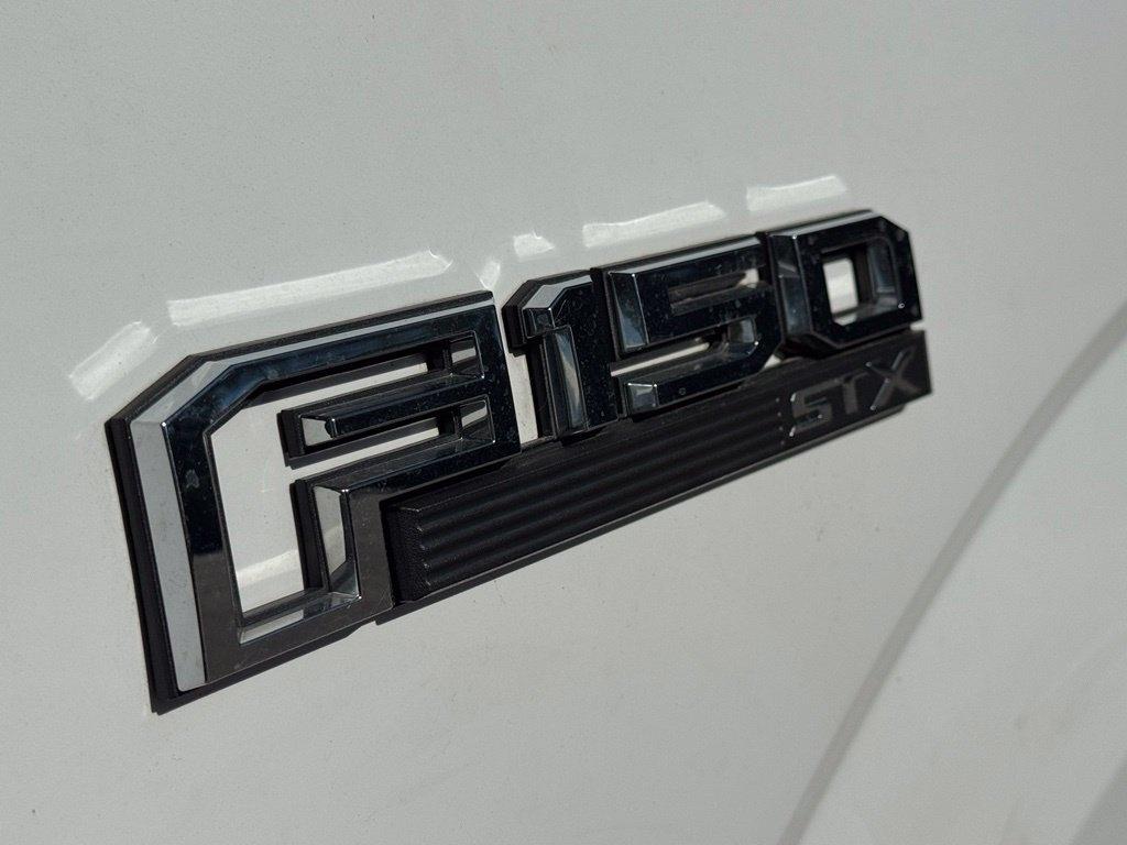 Ford F-150 photo 9