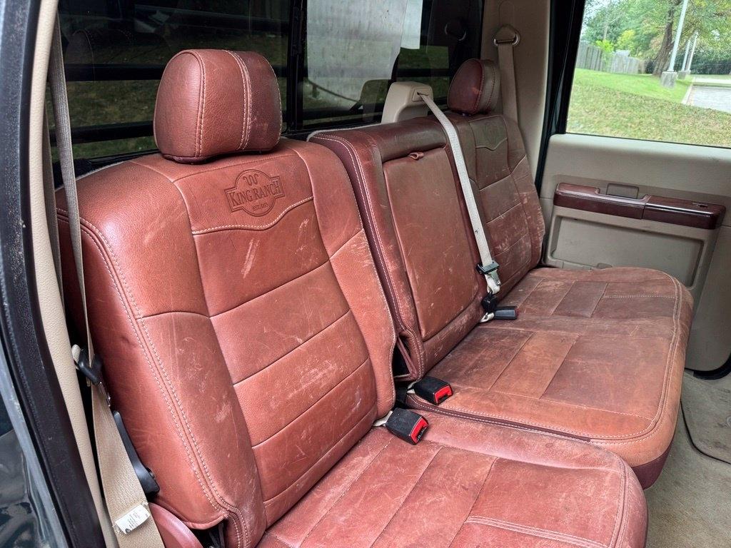 Ford F-450 photo 8