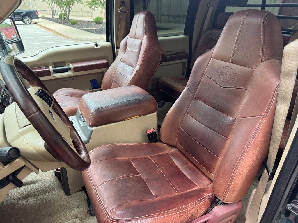 Ford F-450 photo 13