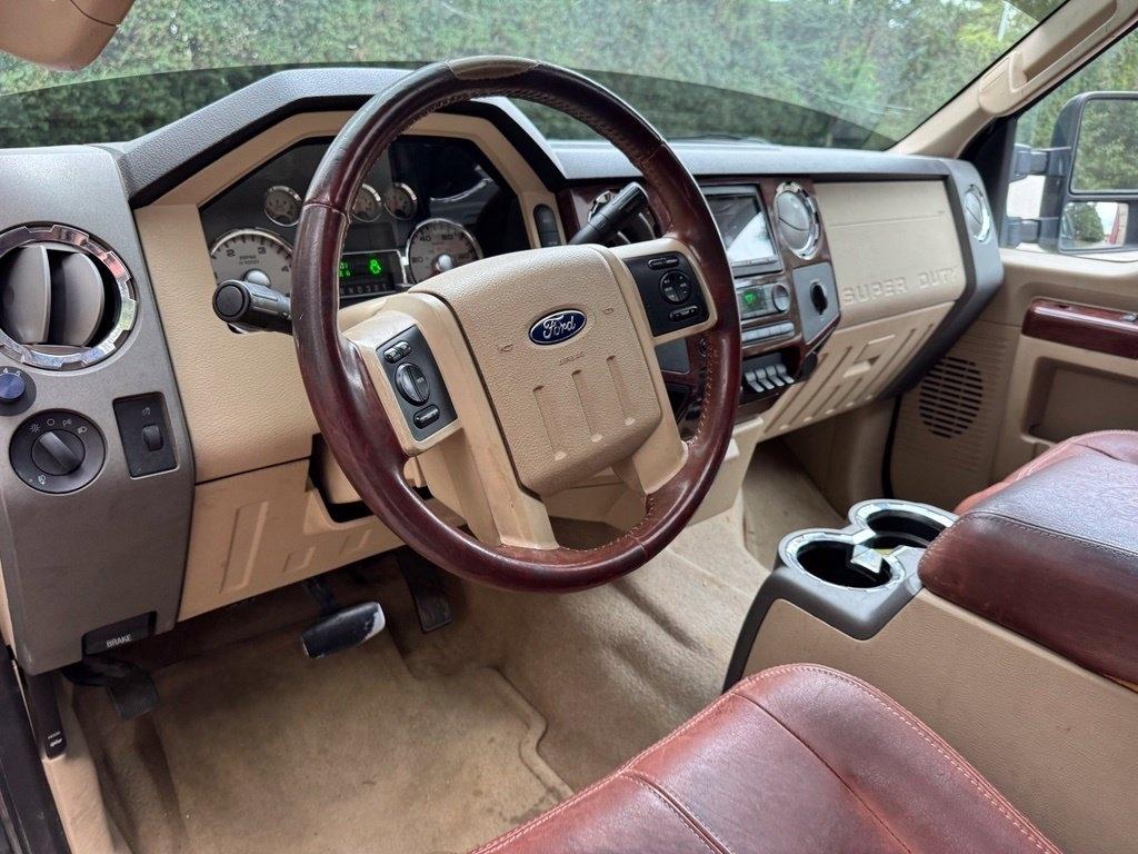 Ford F-450 photo 14