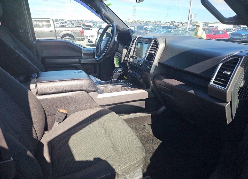 Ford F-150 photo 6