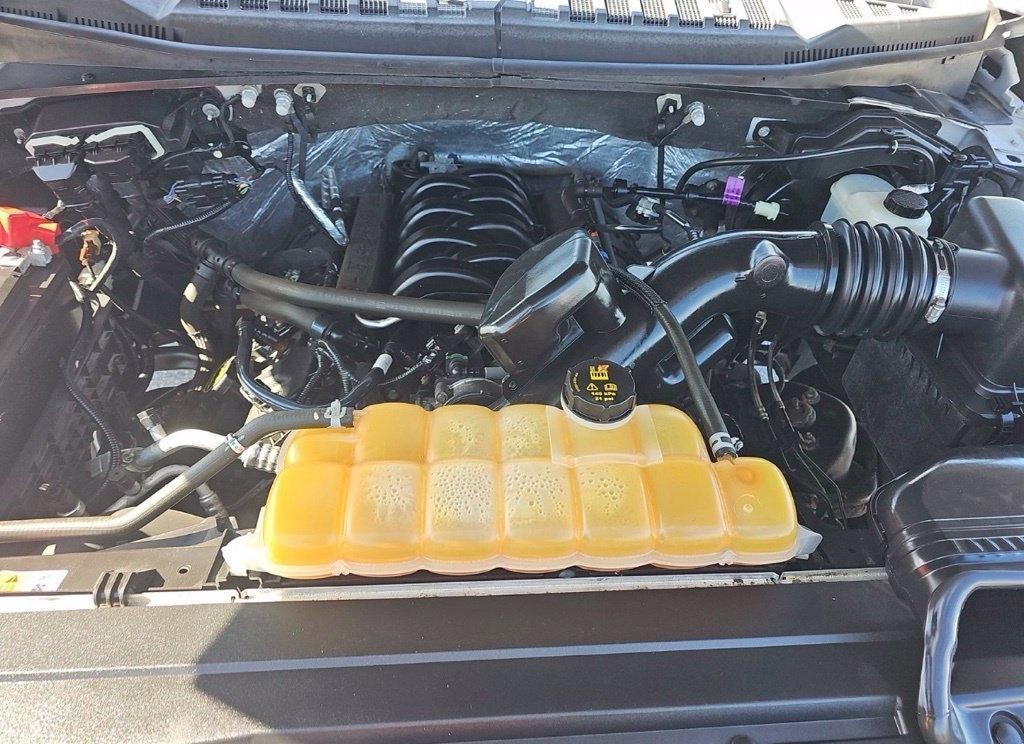 Ford F-150 photo 9