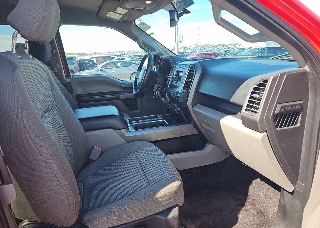 Ford F-150 photo 7