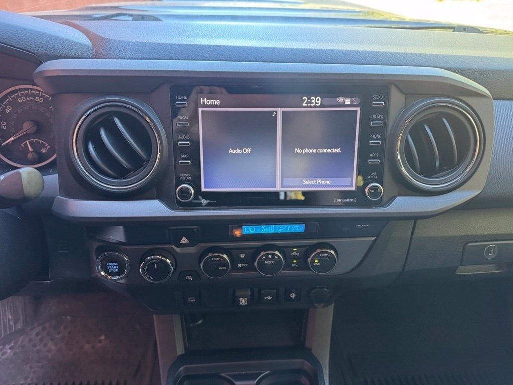 Toyota Tacoma photo 11