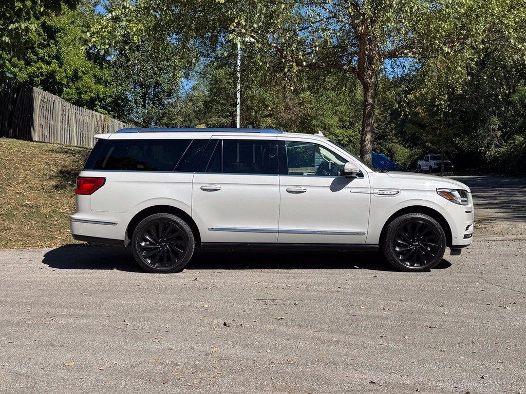 Lincoln Navigator L photo 4