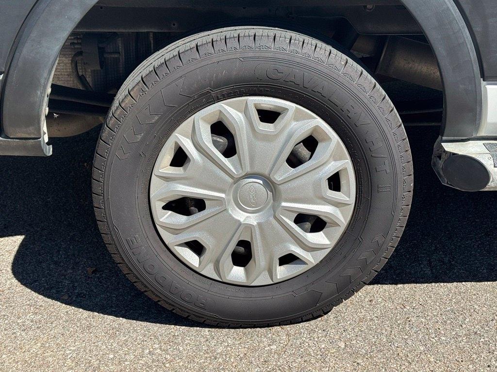 Ford Transit photo 7