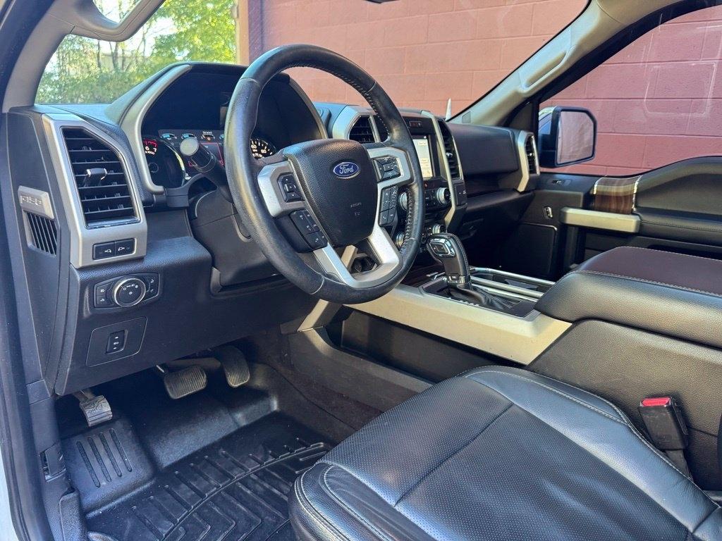 Ford F-150 photo 12