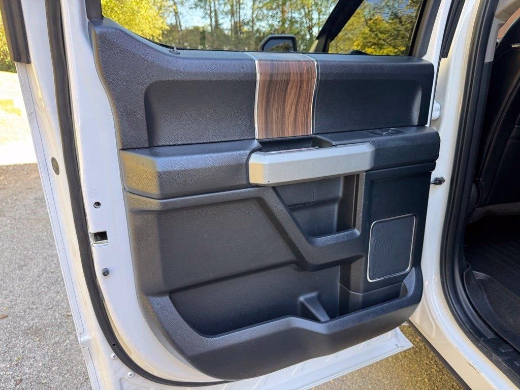 Ford F-150 photo 25