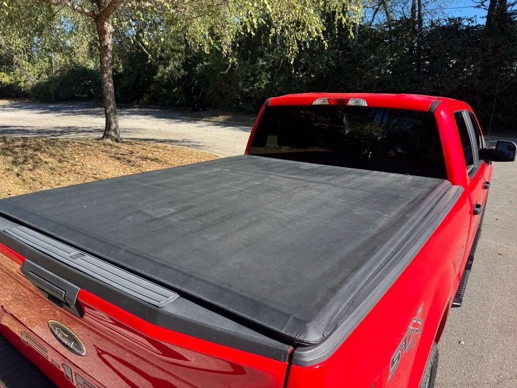 Ford F-150 photo 7