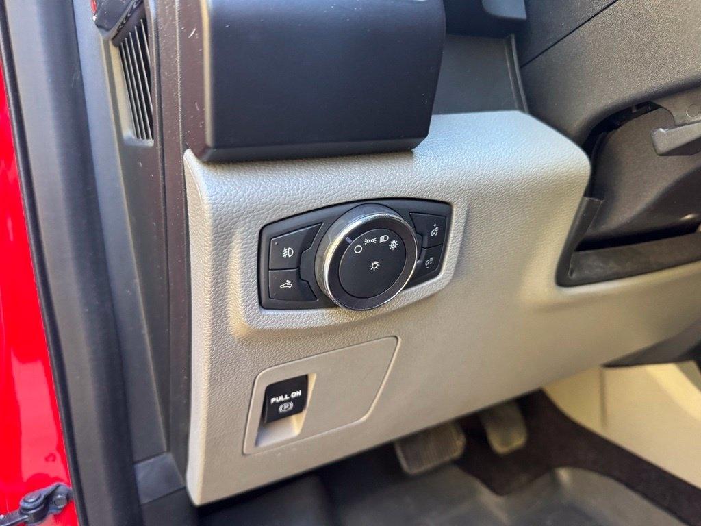 Ford F-150 photo 13