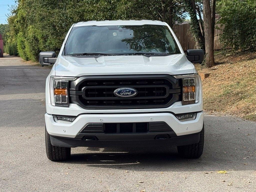 Ford F-150 photo 3