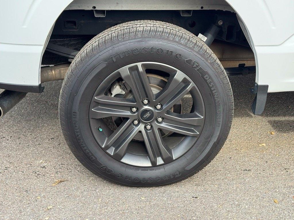 Ford F-150 photo 9