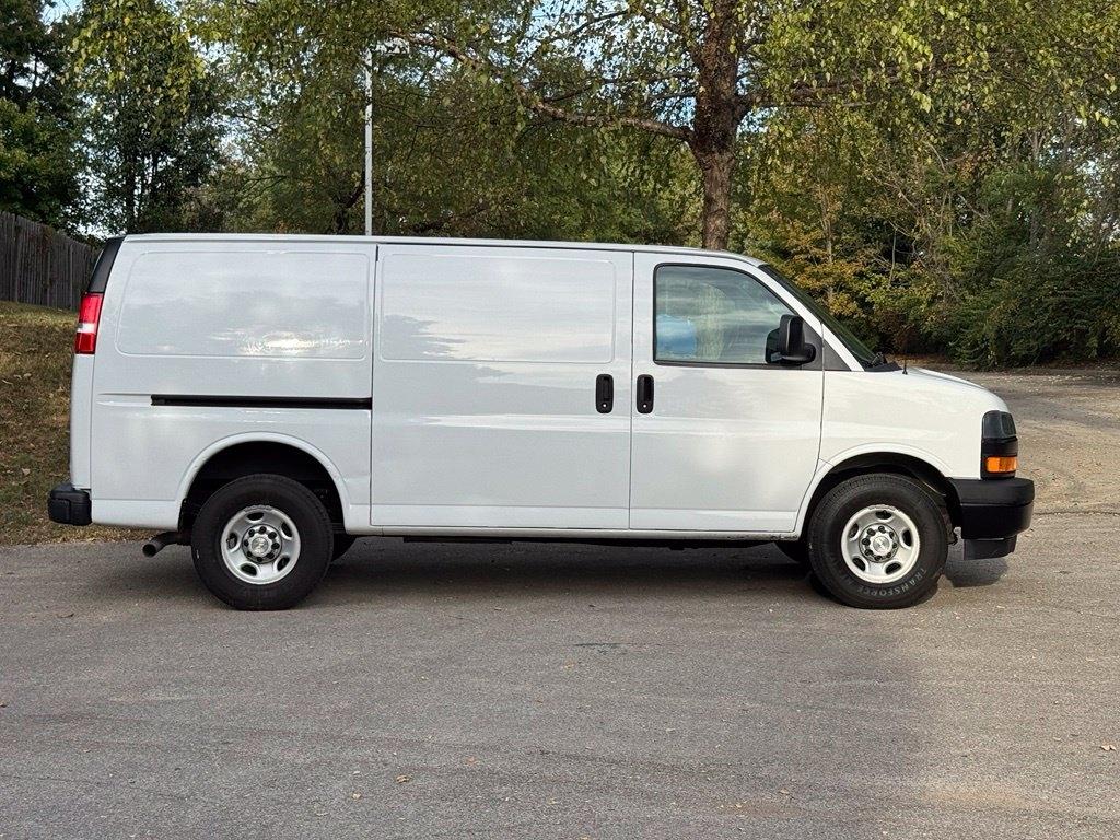 Chevrolet Express Cargo Van  2021