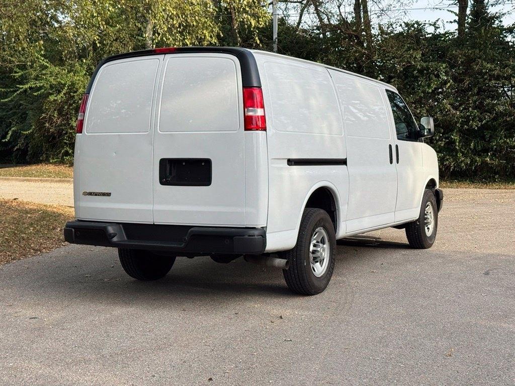 Chevrolet Express Cargo Van  2021