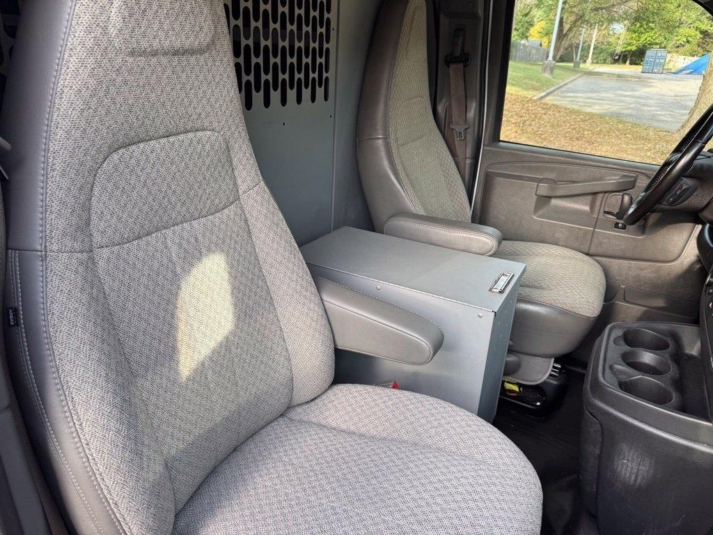 Chevrolet Express Cargo Van  2021