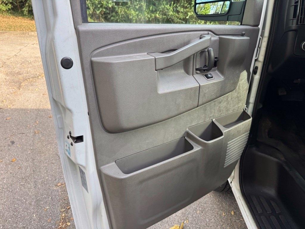 Chevrolet Express Cargo Van  2021