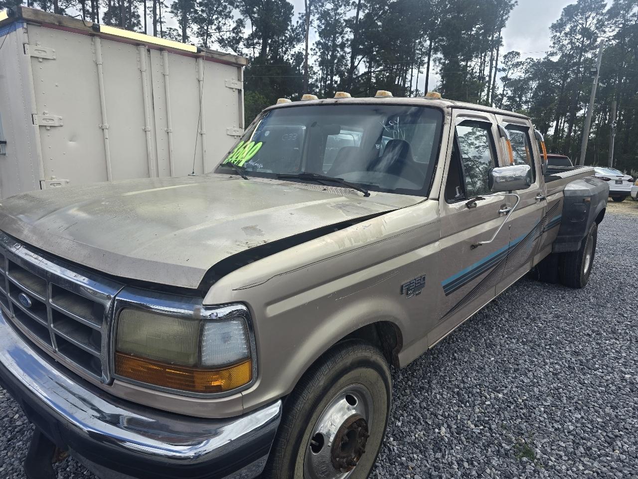 Ford F-350 XL Crew Cab 2WD 1996