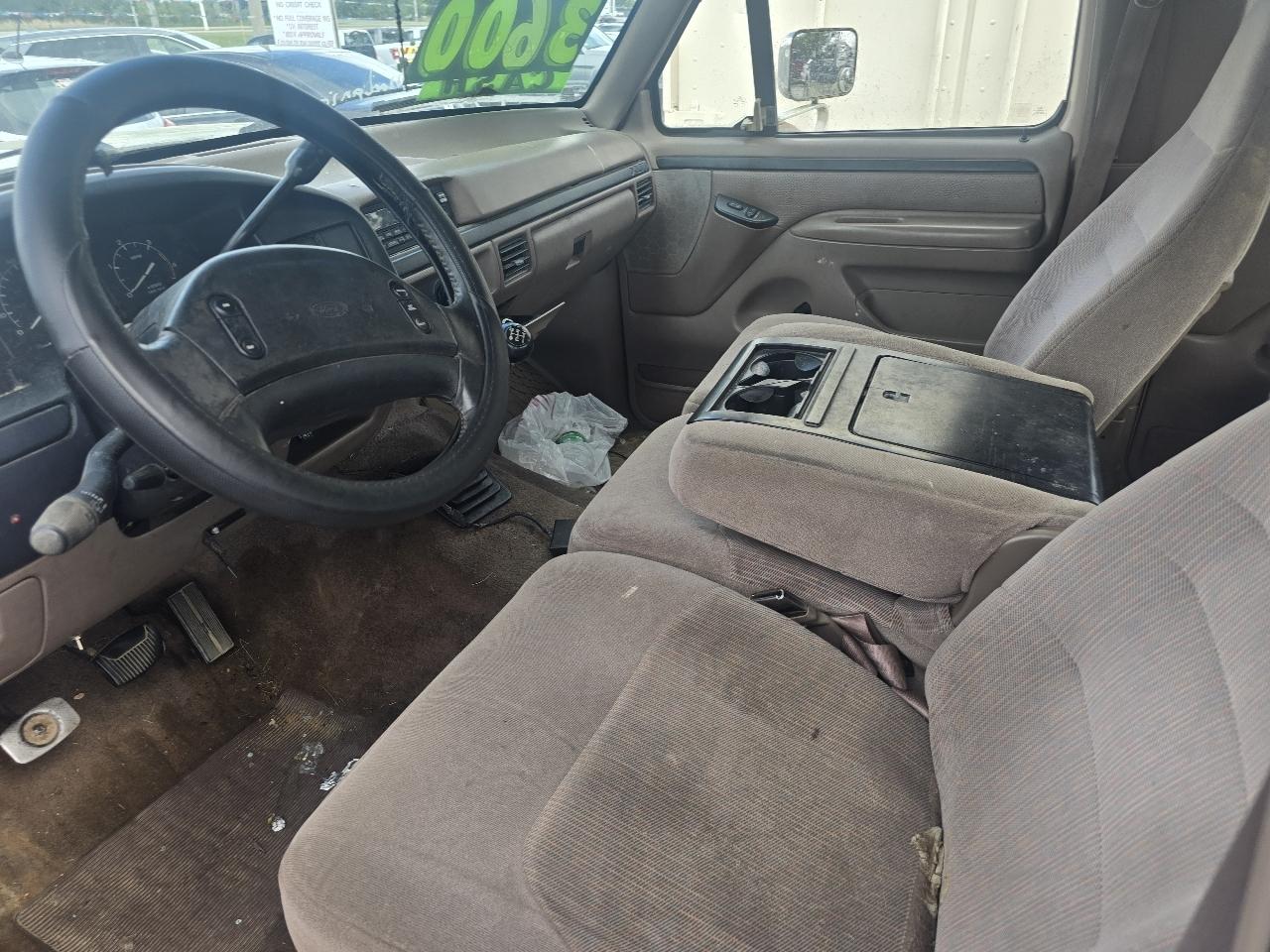 Ford F-350 XL Crew Cab 2WD 1996