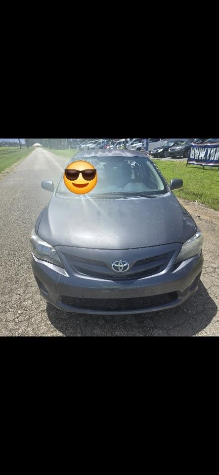 Toyota Corolla 4dr Sdn Auto LE (Natl) 2013