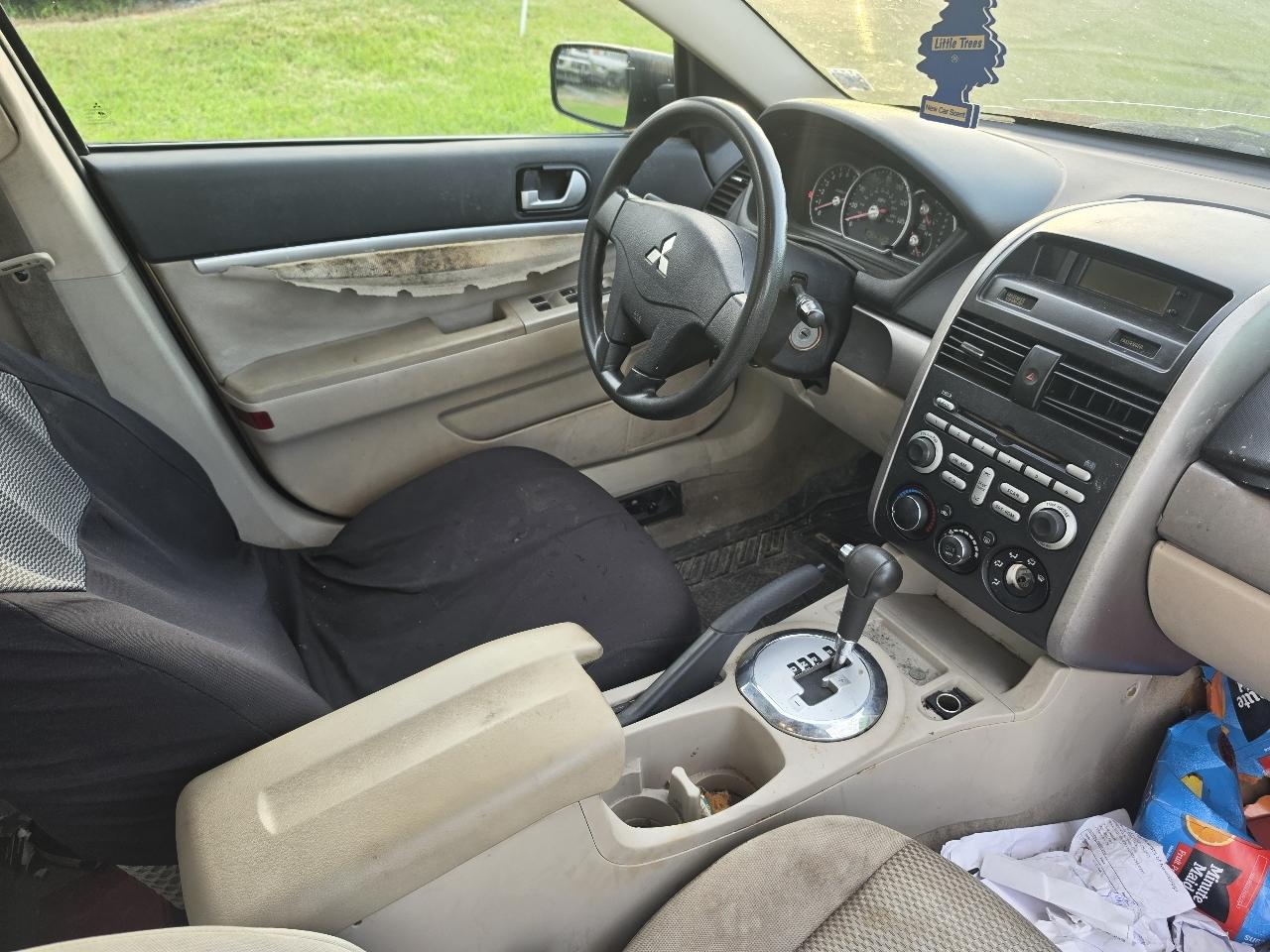 Mitsubishi Galant ES 2008