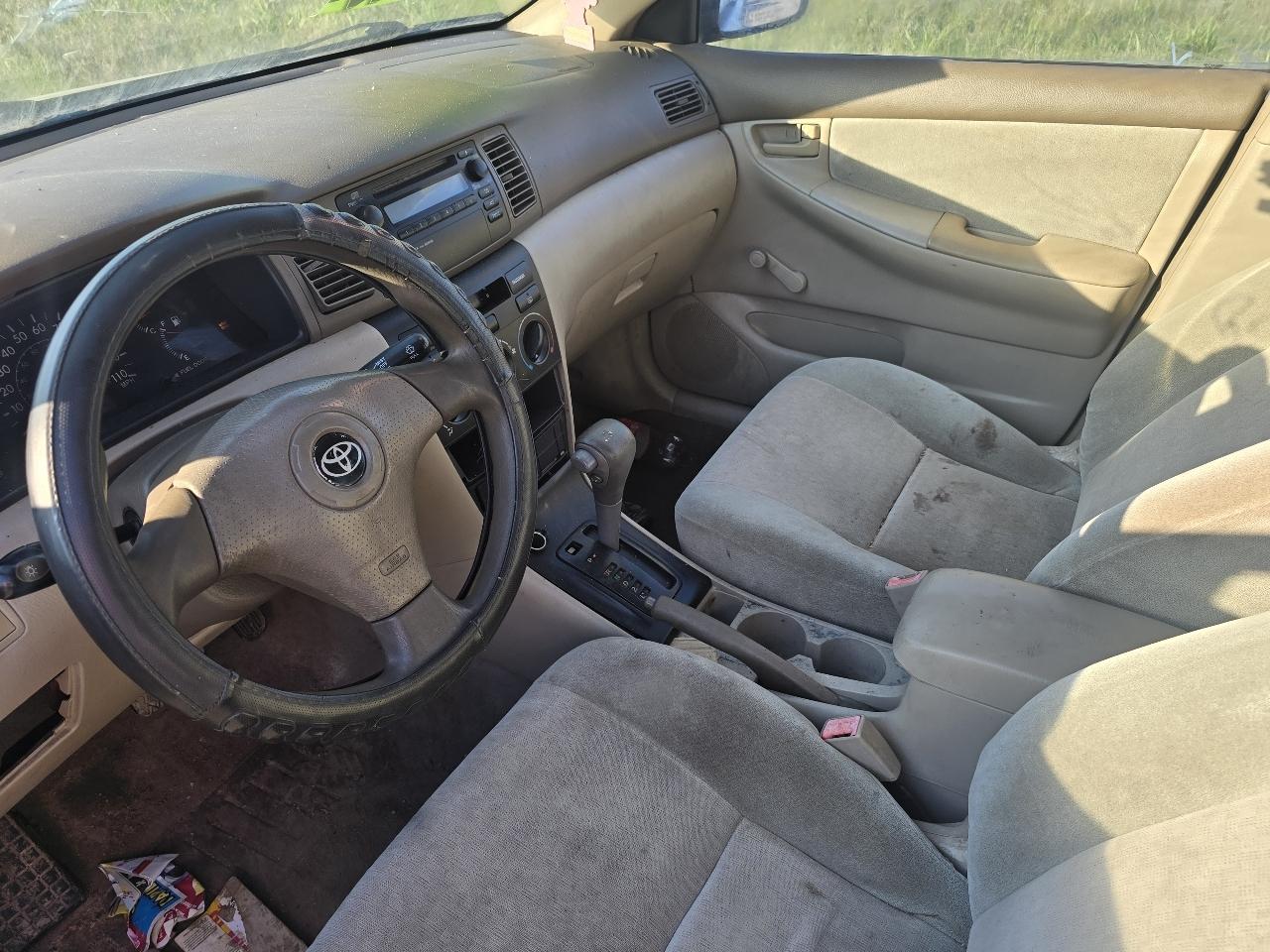 Toyota Corolla CE 2003