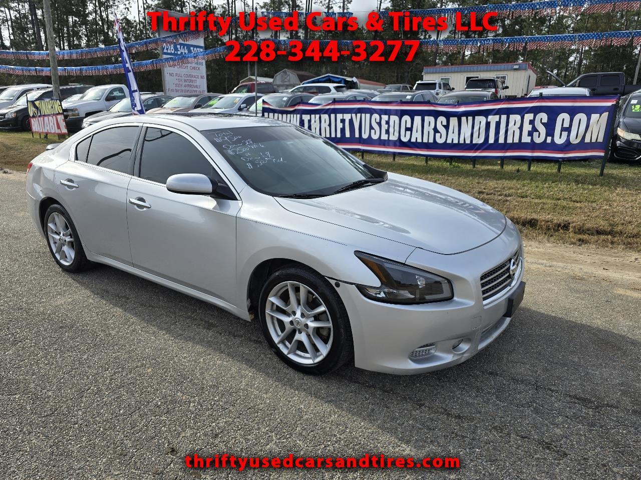 Nissan Maxima SV 2011