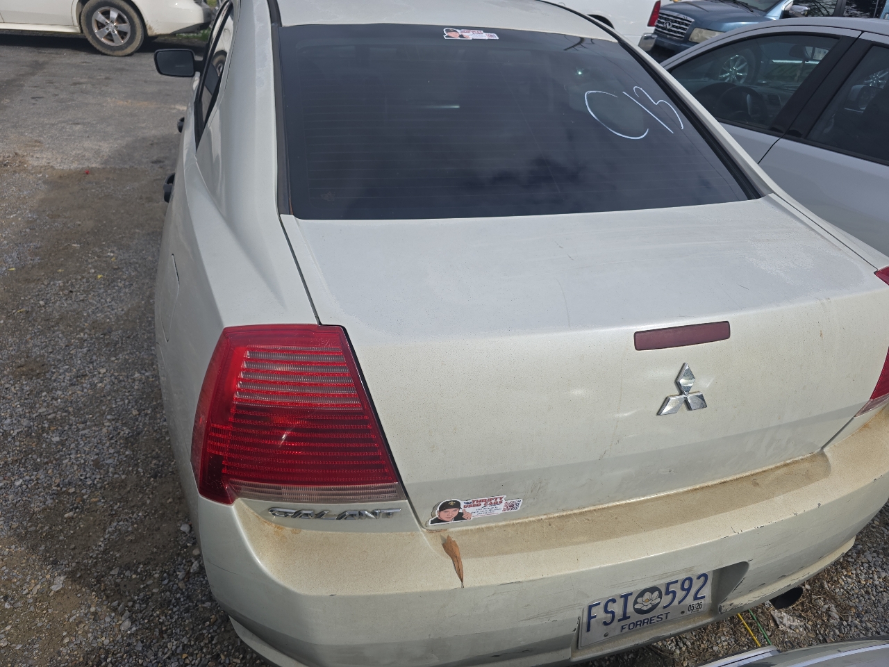 Mitsubishi Galant DE 2004