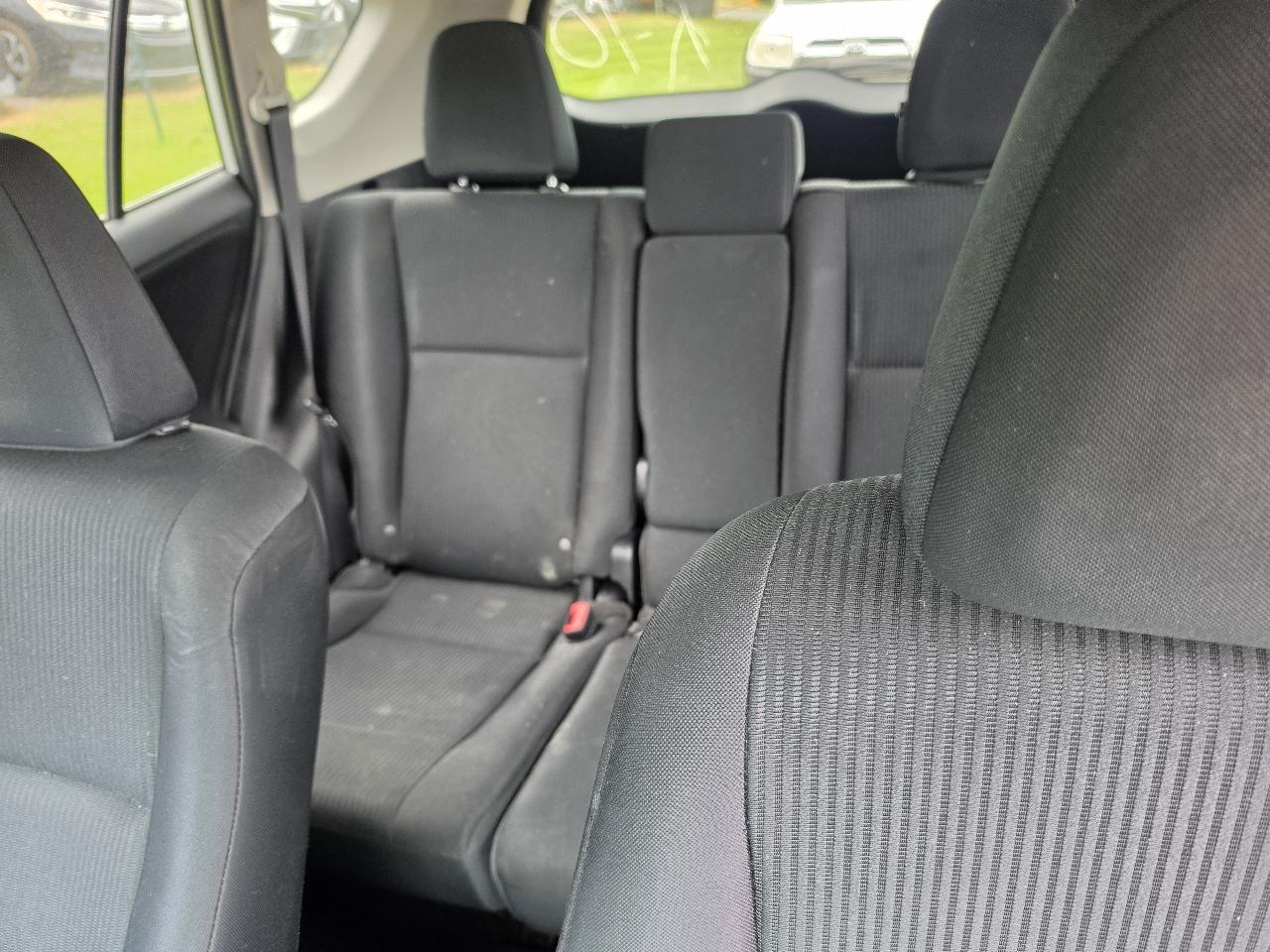 2014 Toyota RAV4 LE - Photo 6