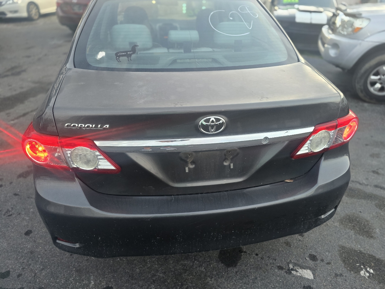 Toyota Corolla S 5-Speed MT 2012