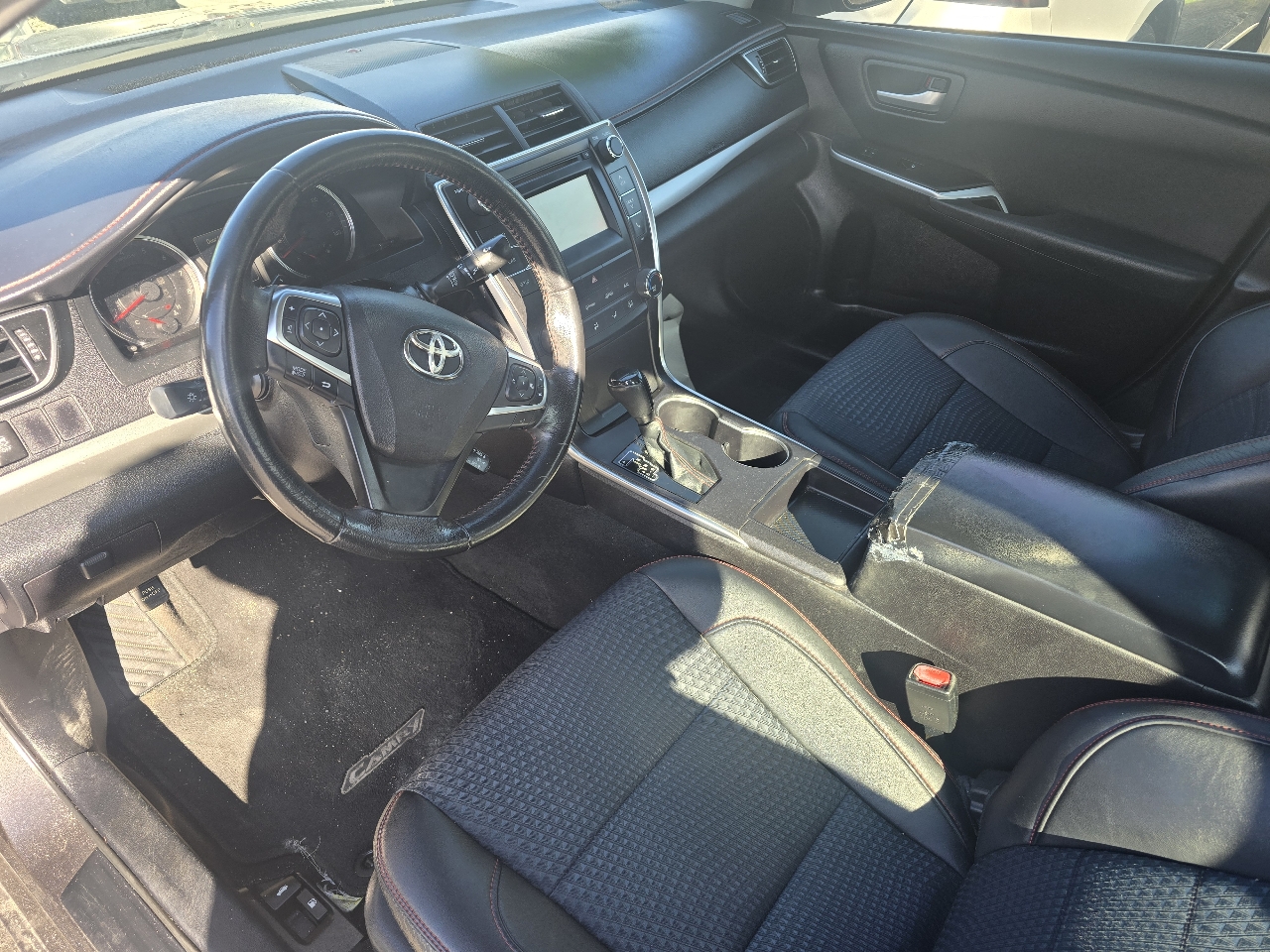Toyota Camry SE 2015