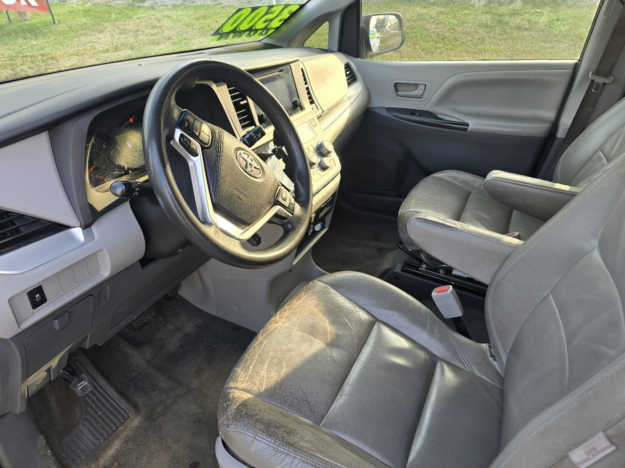 Toyota Sienna L FWD 7-Passenger V6 2015