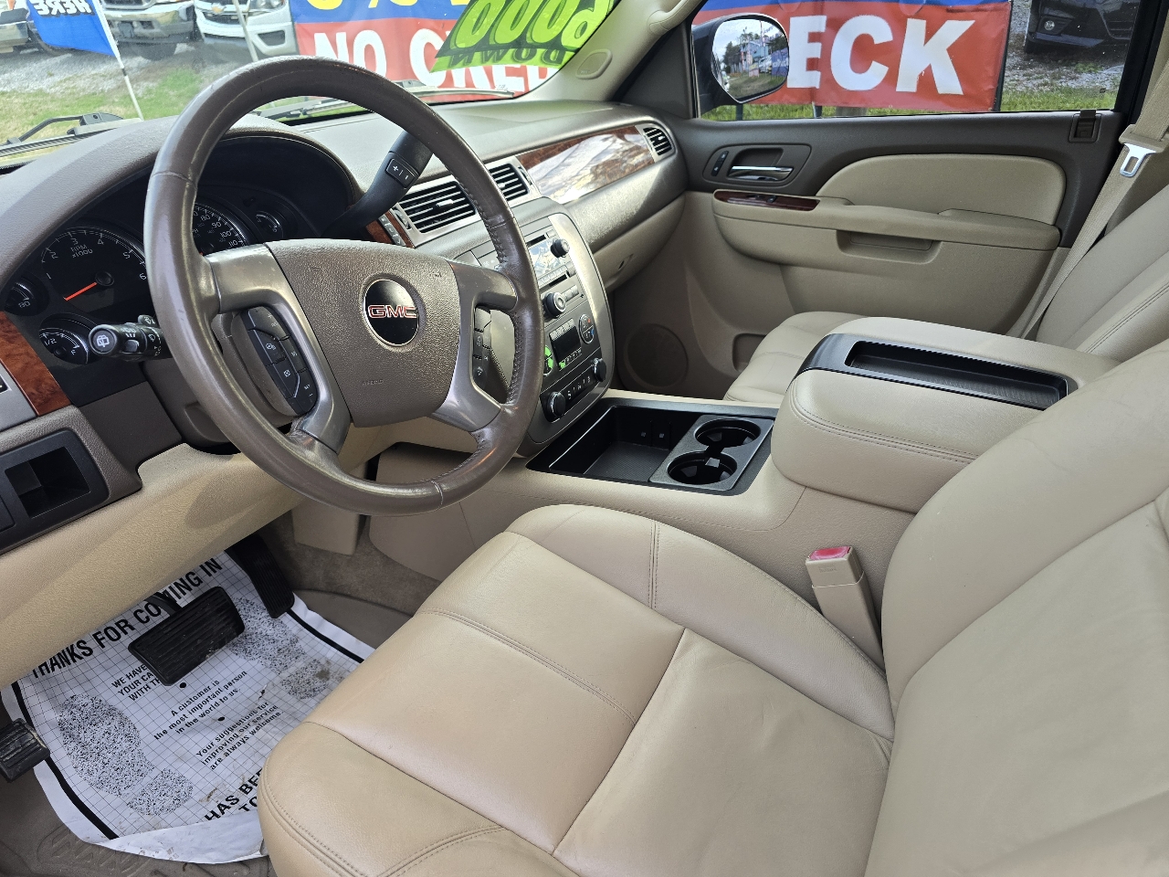 GMC Yukon XL SLT 1/2 Ton 2WD 2014