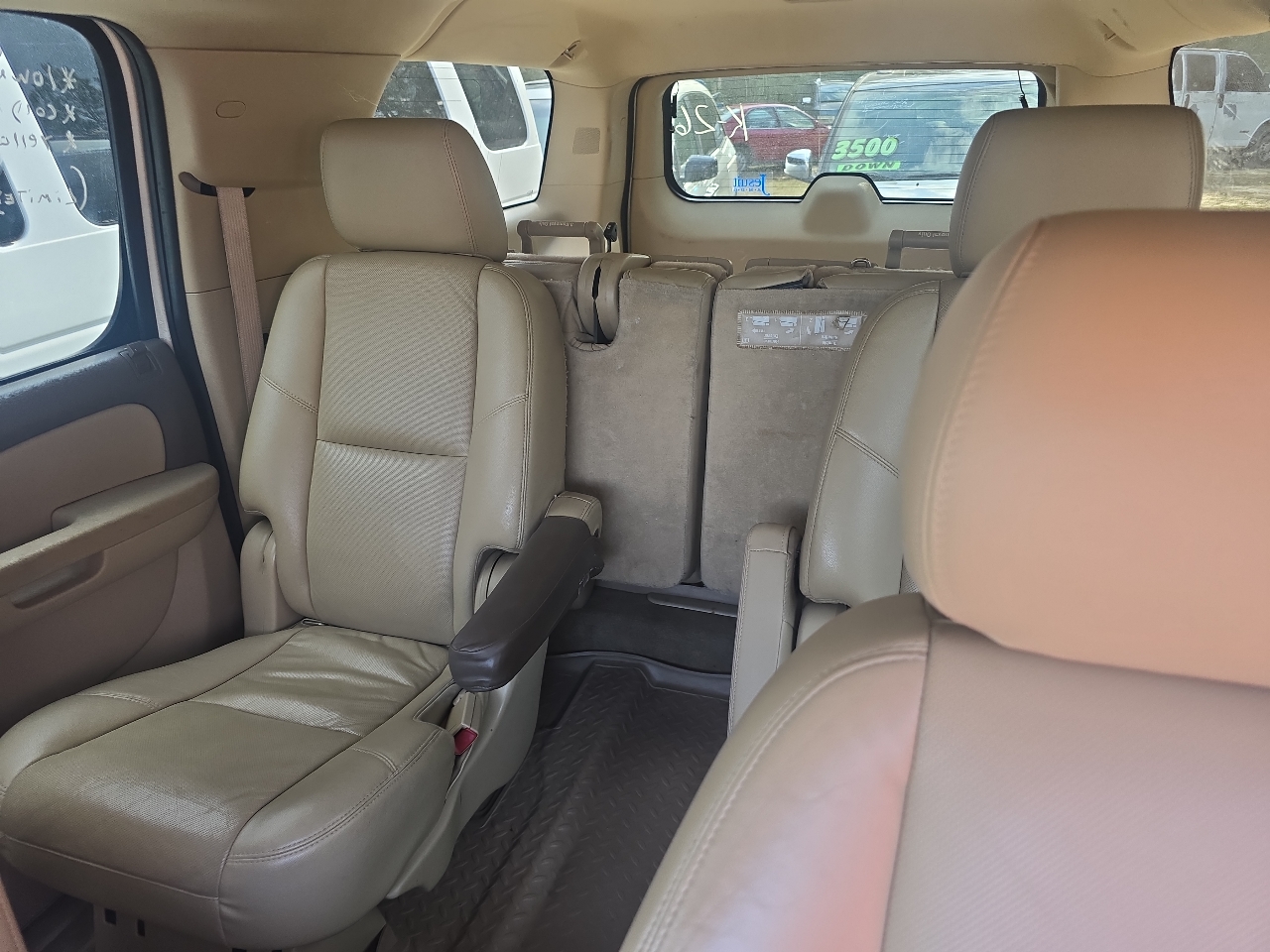 Chevrolet Suburban LTZ 1500 2WD 2011