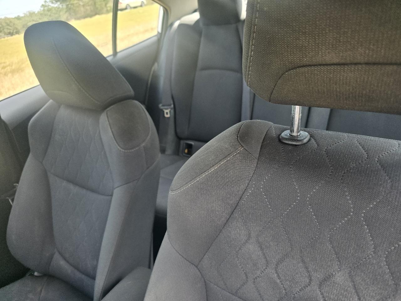 Toyota Corolla LE 2021