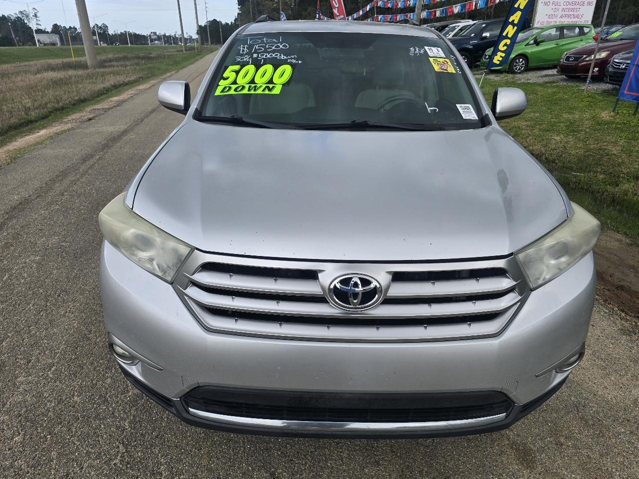 Toyota Highlander Base 2WD I4 2012