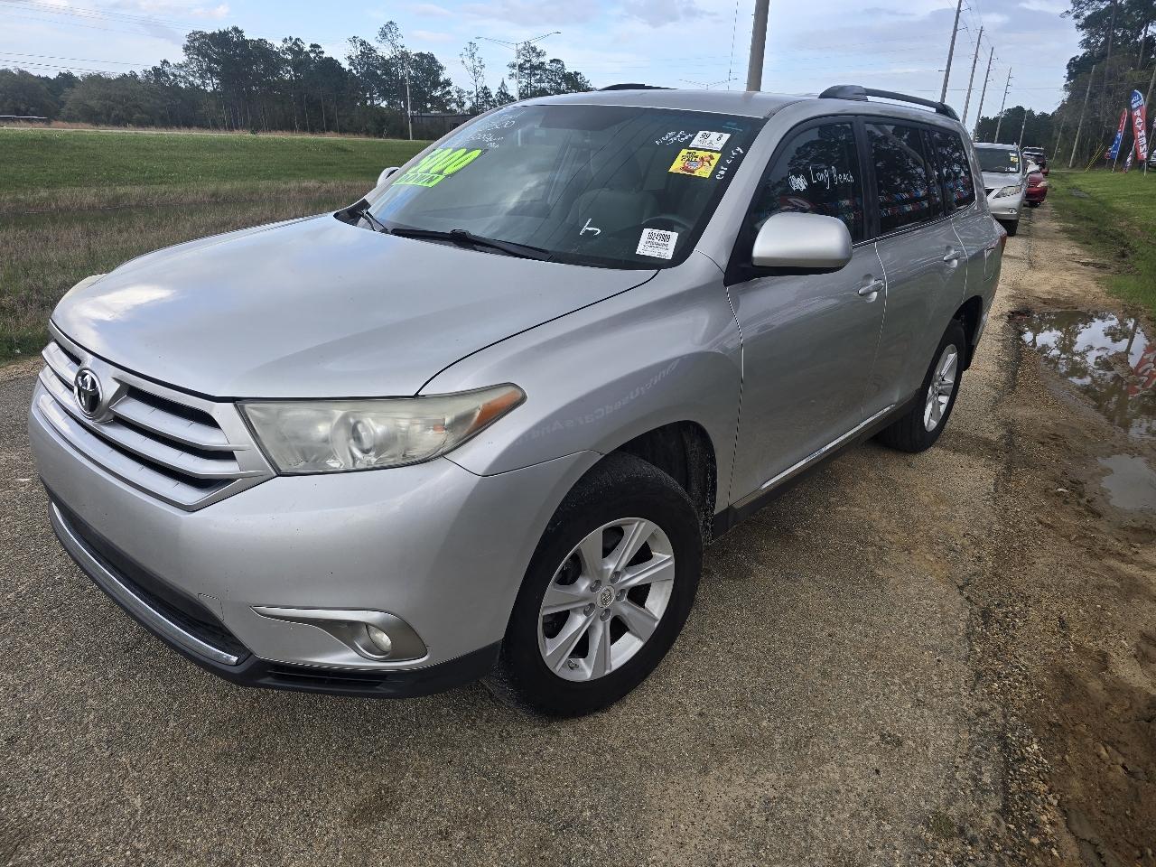 Toyota Highlander Base 2WD I4 2012