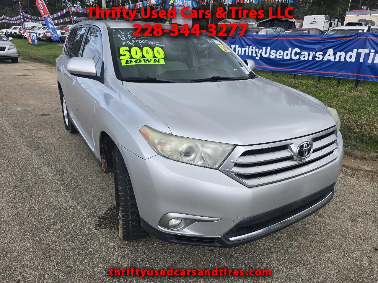 Toyota Highlander Base 2WD I4 2012