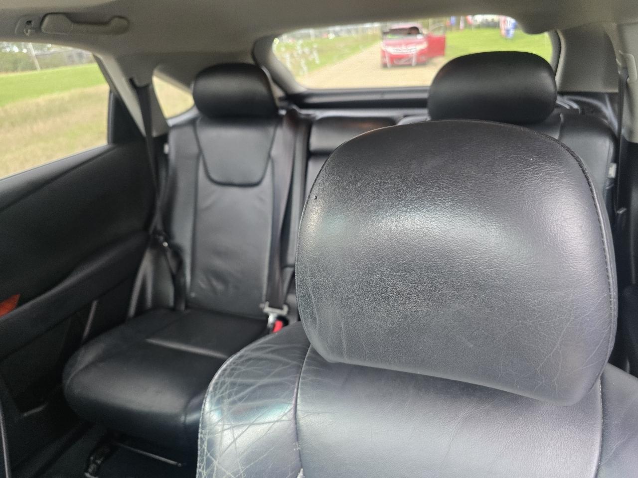 Lexus RX 350 FWD 2011