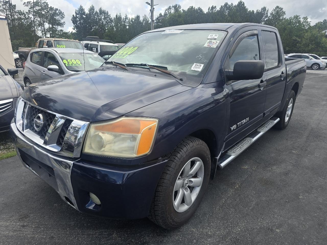 Nissan Titan LE Crew Cab 2WD SWB 2010