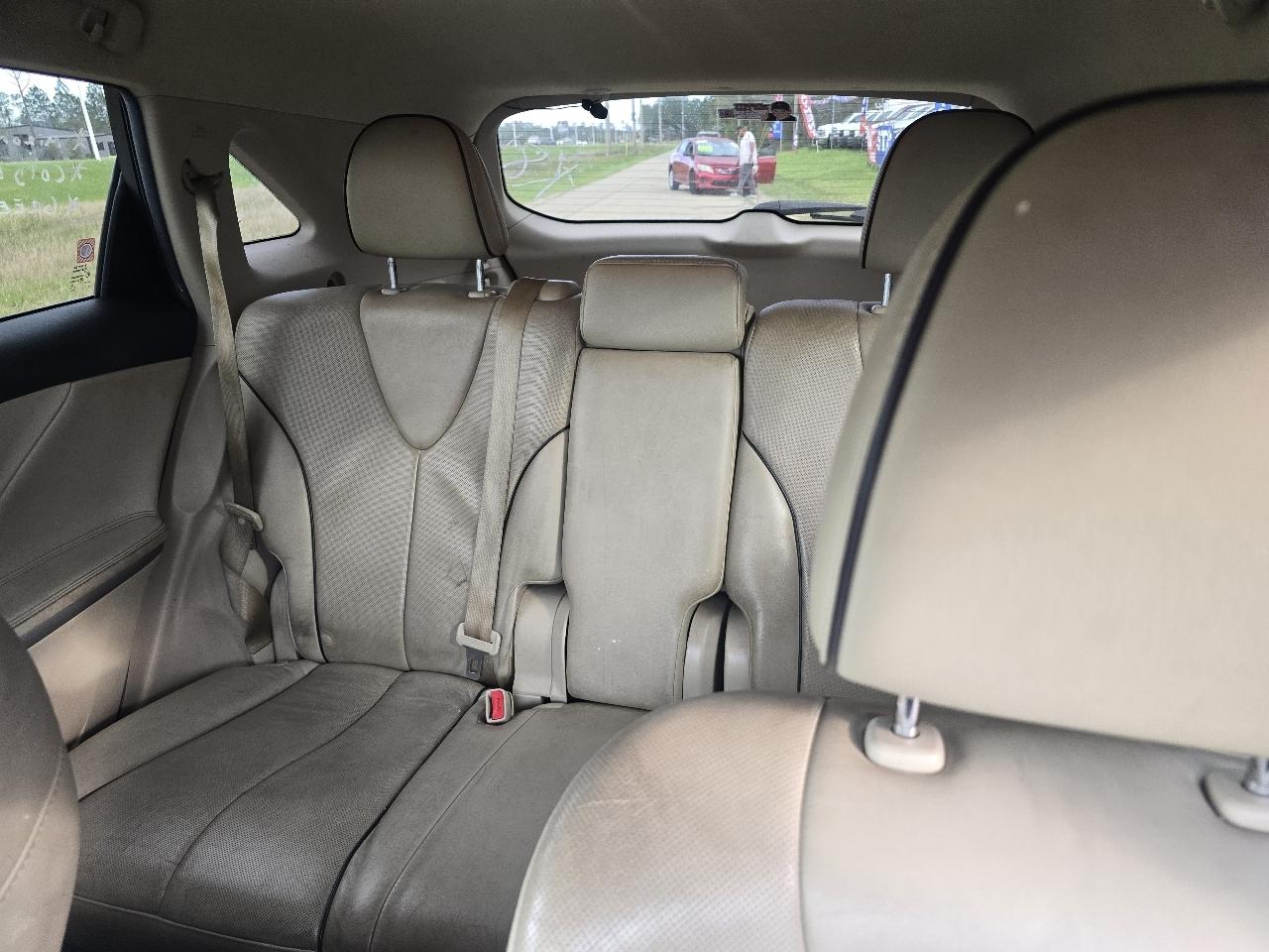 Toyota Venza LE I4 FWD 2015