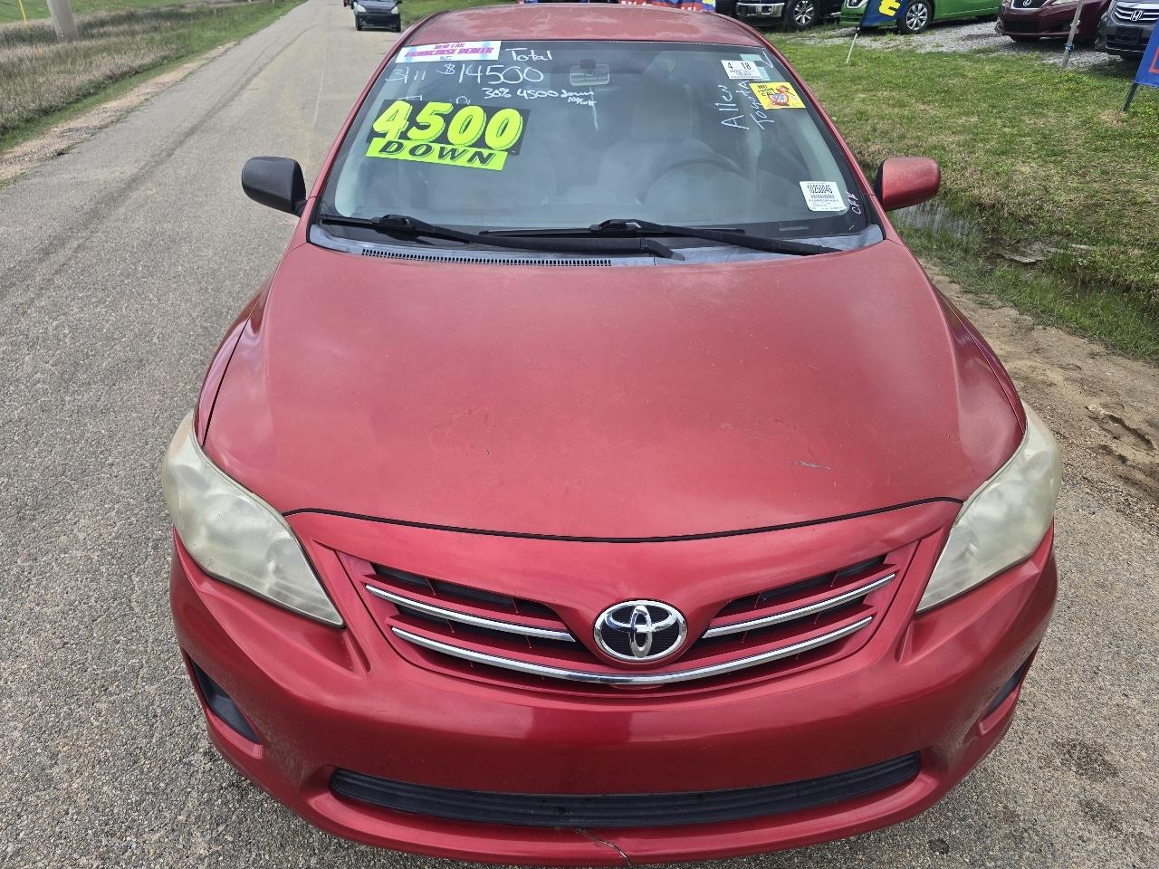 Toyota Corolla 4dr Sdn Auto LE (Natl) 2013