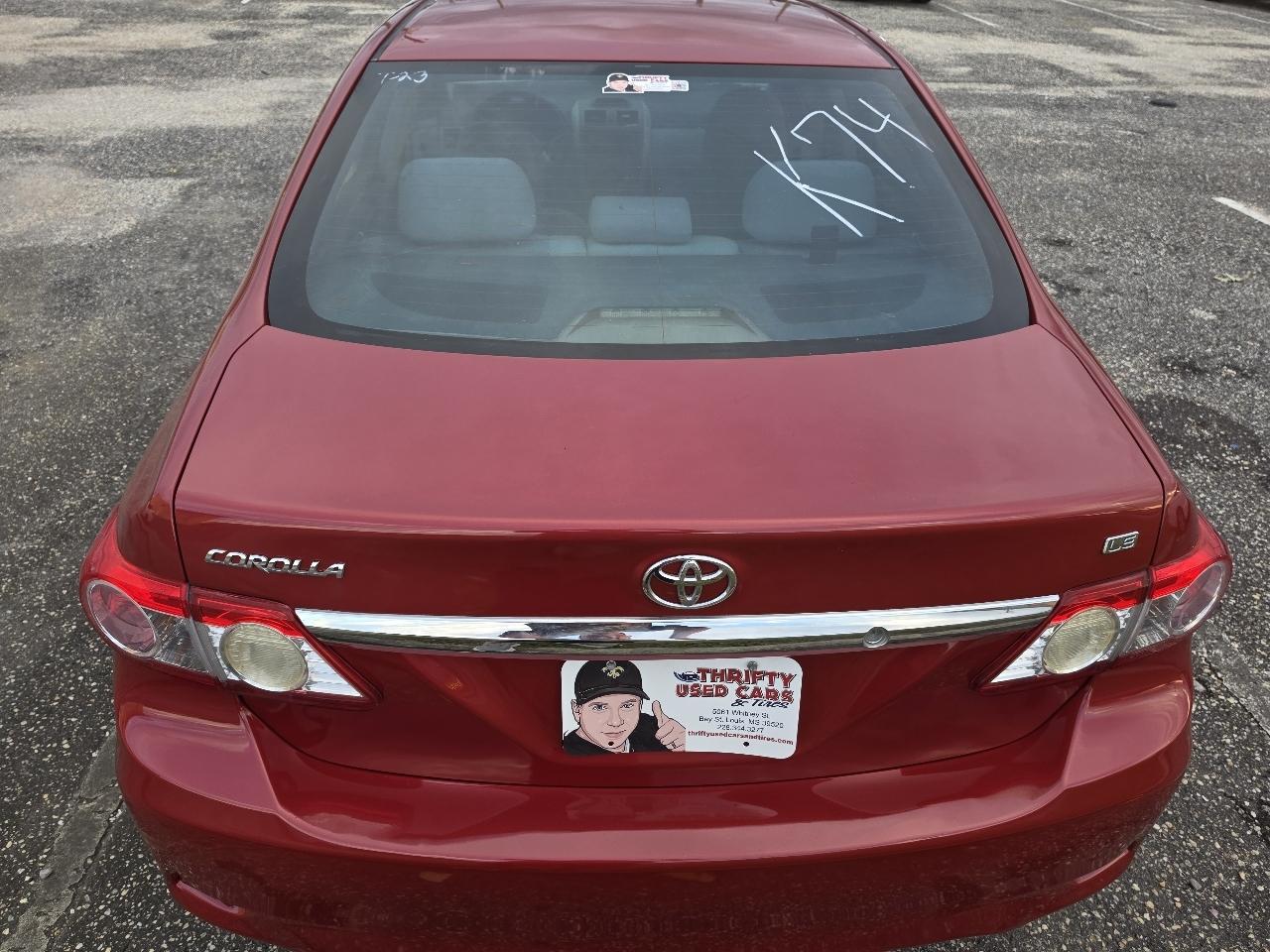 Toyota Corolla 4dr Sdn Auto LE (Natl) 2013