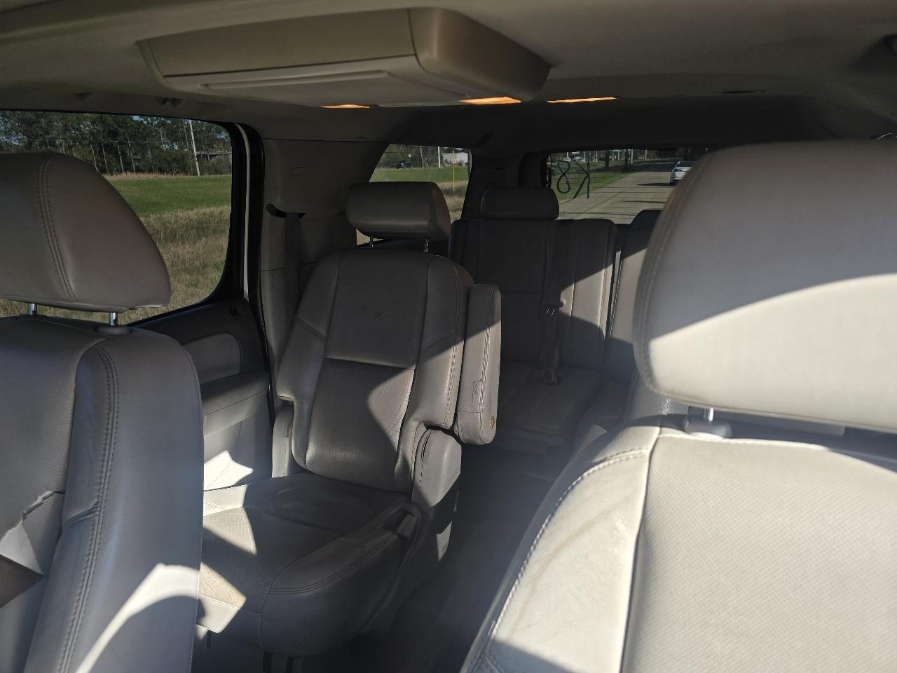 Chevrolet Suburban LTZ 1500 2WD 2009