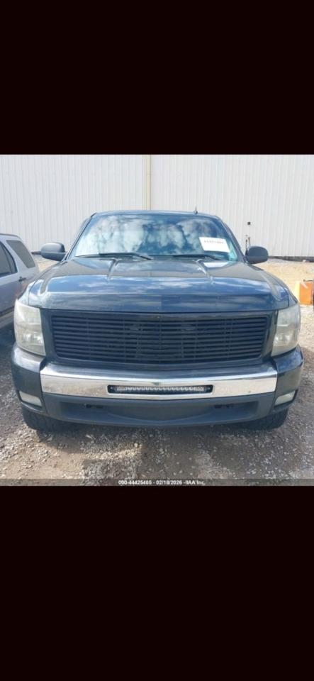 Chevrolet Silverado 1500 LT1 Crew Cab 4WD 2010