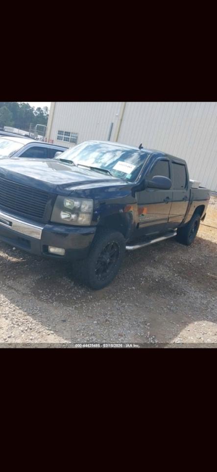 Chevrolet Silverado 1500 LT1 Crew Cab 4WD 2010