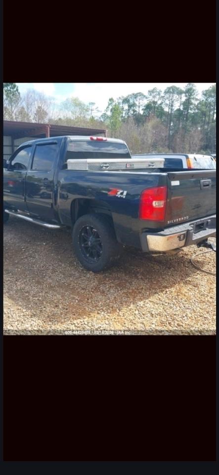 Chevrolet Silverado 1500 LT1 Crew Cab 4WD 2010
