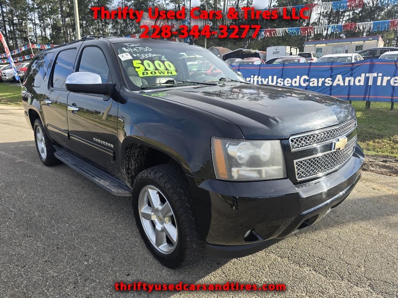 Chevrolet Suburban LT 1500 2WD 2011