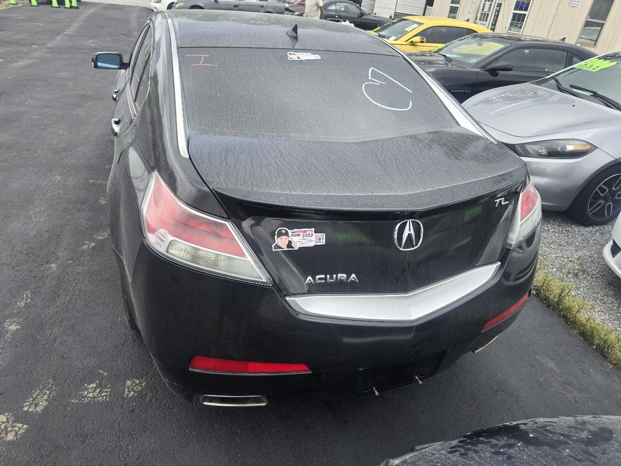 Acura TL 5-Speed AT with Tech Package 2011