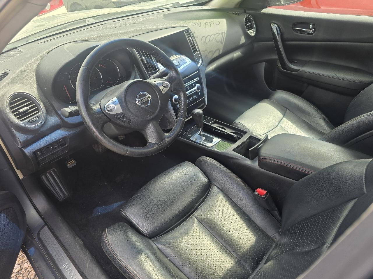 Nissan Maxima SV 2011